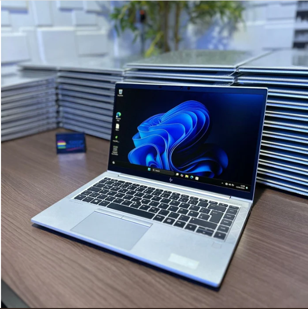 HP   EliteBook   845   G7   -   10th   Gen.   AMD   Ryzen   5   Pro   -   256GB   SSD   -   16GB   RAM   -   Keyboard   Light